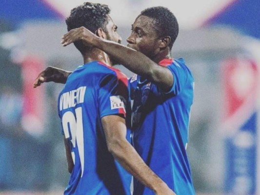 Roby Norales se estrena con gol en el derbi del sur de la India