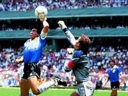 El día que Maradona batió a Inglaterra con la mano de Dios y el gol del siglo