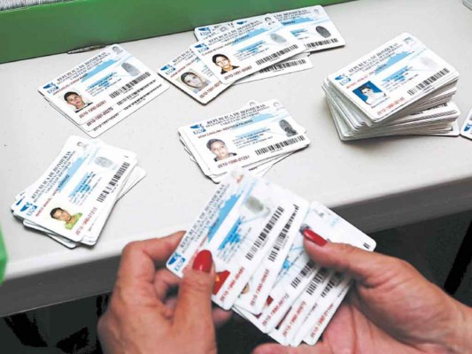 Crisis de material para emitir cédulas en el RNP se resuelve este lunes