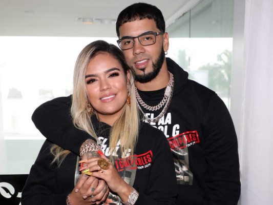 ¿Karol G y Anuel terminaron su relación por una tercera persona?&nbsp;&nbsp;