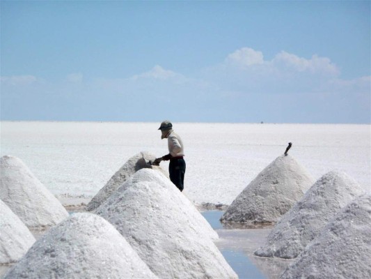 Salar de Uyuni, el espejo natural del mundo