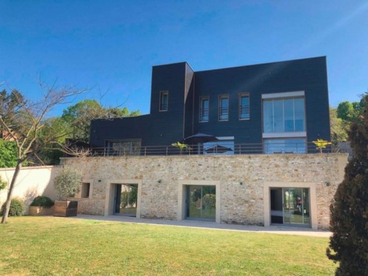 Las impresionantes mansiones que el PSG le está buscando a Messi para vivir en París