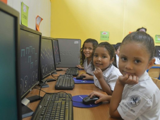 Fundación Ficohsa cumple 19 años contribuyendo con la calidad educativa de Honduras