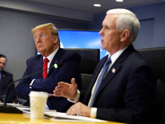 Miembro del personal del vicepresidente Pence tiene coronavirus