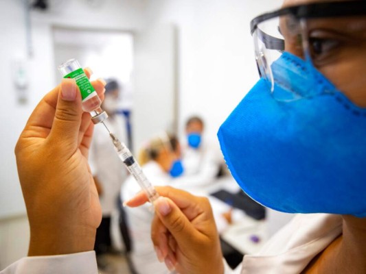 Países de Latinoamérica recibirán vacuna contra el covid-19 en febrero