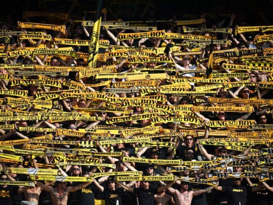 La división entre los clubes amenaza el regreso de la Premier League