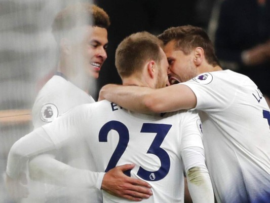 Gol al último minuto de Eriksen salva a Tottenham ante el Brighton