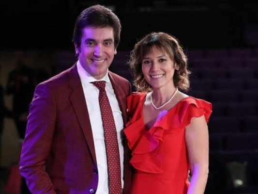 Liliana, la hermosa mujer que acompaña en su ministerio a Dante Gebel