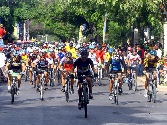 La vuelta ciclística: espíritu deportivo y trabajo en equipo