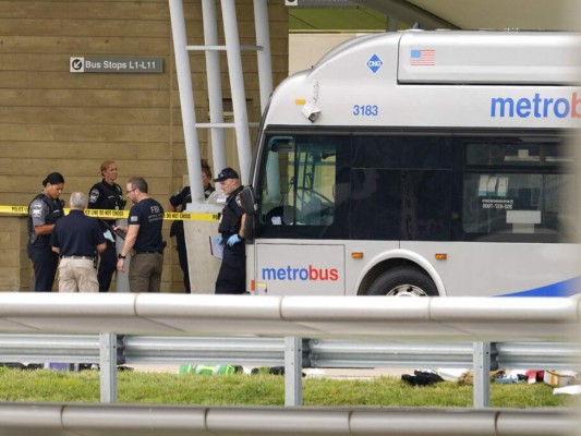 Mueren dos personas en ataque cerca del Pentágono