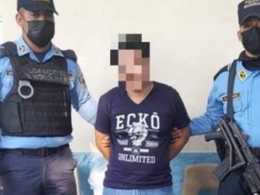 Dejan libre a hombre que quemó manos a su hija porque se negó a grabar video sexual en SPS