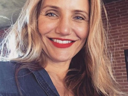La actriz de 'Los Ángeles de Charlie' compartió la feliz noticia en su cuenta de Instagram.