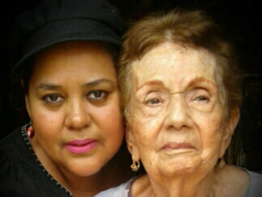 Capitalinos saludan a su madre en esta fecha especial