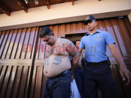 A la cárcel envían a seis mareros capturados en narcolaboratorio