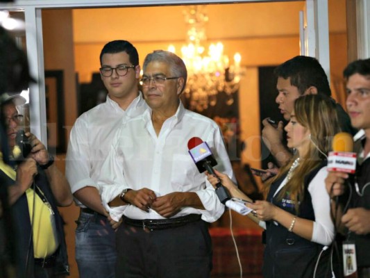 Roberto Ramón Castillo acepta la derrota del Monarca ante JOH