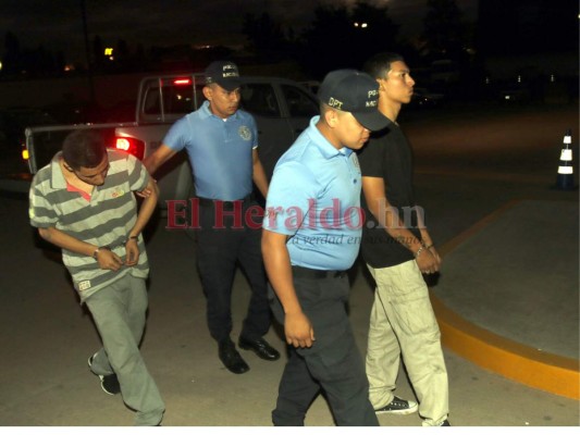 FOTOS: Así fue la captura de seis pandilleros de la 18; les hallan potentes armas y chalecos policiales