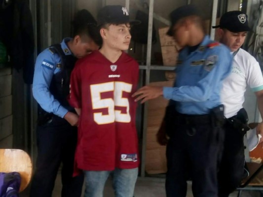 Detienen a joven cuando intentaba asaltar a un estudiante en la UNAH