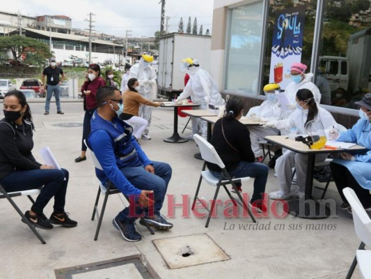 Salud detecta el virus en los centros comerciales en la capital
