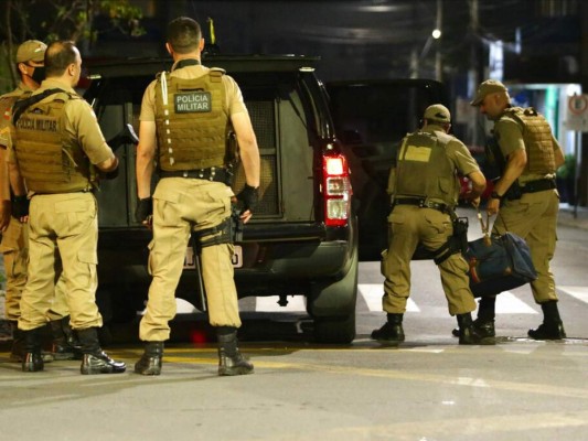 VIDEO: Hombres armados invaden pequeña ciudad de Brasil para asaltar banco &nbsp;