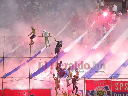 El show de la Ultra Fiel, la euforia de Eddie y el enojo de Nazar: Lo que no se vio del Olimpia vs. Victoria  