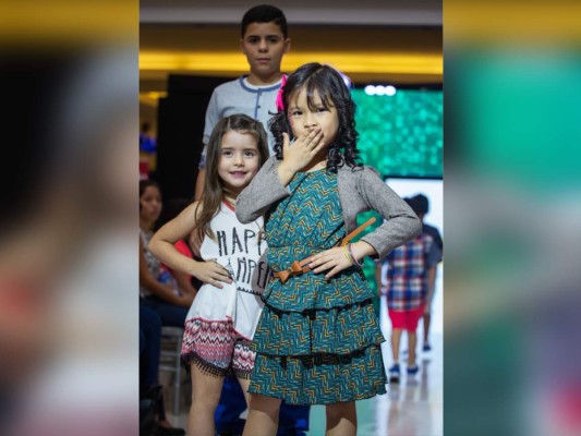 Ternura a flor de piel en la semana de la moda infantil en Tegucigalpa