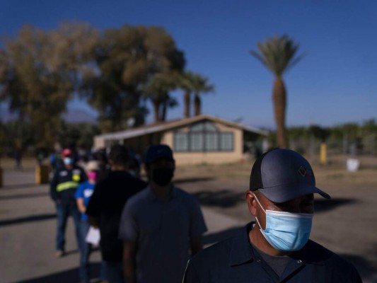 Desconfianza e idioma dificultan vacunar a migrantes en EEUU&nbsp;