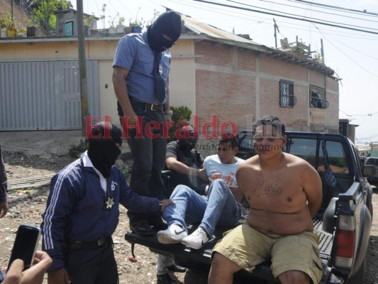 Palabreros, mulas y banderas: la jerarquía de la temible Mara Salvatrucha (FOTOS)
