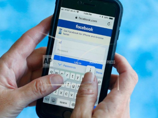 Facebook prohíbe app myPersonality por posible mal uso datos&nbsp;&nbsp;&nbsp;