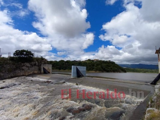 Represa Los Laureles a punto de llegar al máximo nivel de almacenamiento