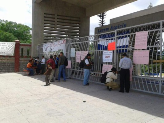 Estudiantes indignados descartan diálogo con autoridades de la UNAH
