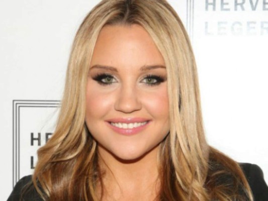 El irreconocible aspecto de la actriz Amanda Bynes a sus 30 años