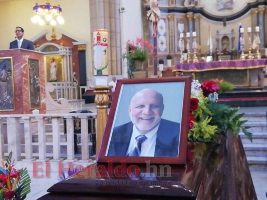 FOTOS: Así fue el emotivo adiós al 'Pelón' Acosta, exalcalde de la capital de Honduras