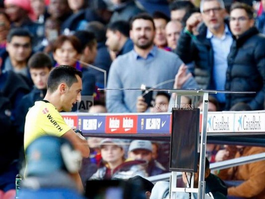 El VAR aterriza en la Champions con los octavos de final&nbsp;