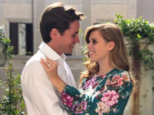 Princesa Beatriz, nieta de Isabel II, se casó en una ceremonia privada