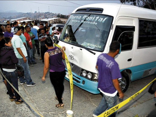 Extorsionadores, sicarios y narcos acorralan a transportistas en Honduras