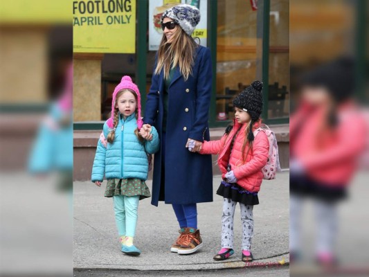 Madres en otra piel, pero con el mismo amor y dedicación