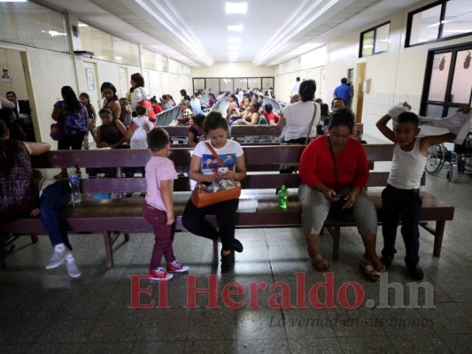 Hasta mediodía atenderán el 31 de diciembre en los hospitales de la capital