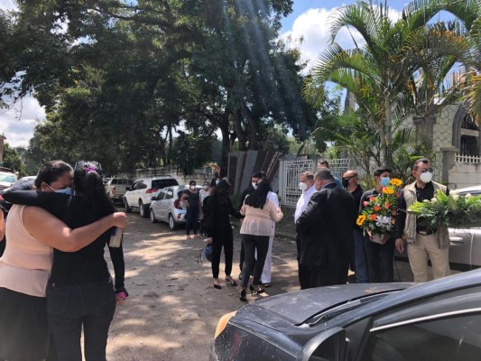 FOTOS: El último adiós de José Domingo Meza, víctima del covid-19