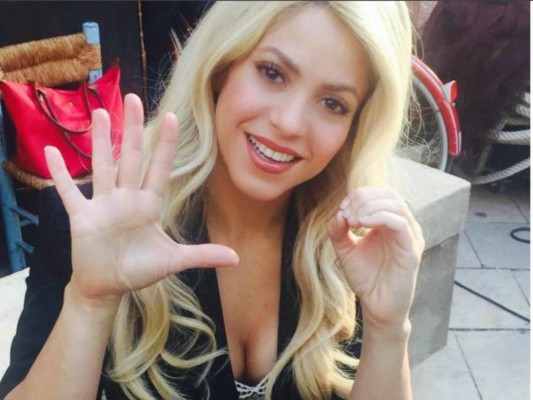 VIDEO: El día que Shakira modeló para el programa X-O