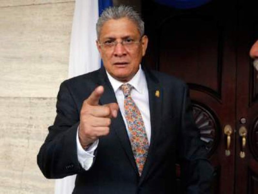 Las propuestas que plantea Esdras Amado López como candidato a la presidencia