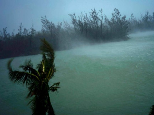 Las devastadoras fotos del paso del huracán Dorian en las Bahamas