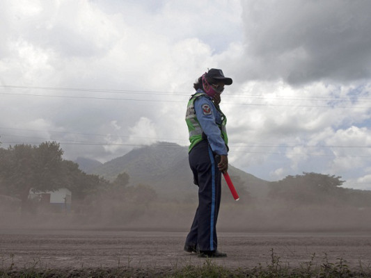 Nicaragua: 3,000 evacuados por explosión de volcán