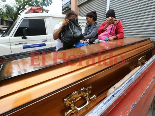 Hondureña muere tras recibir disparo en una fiesta familiar