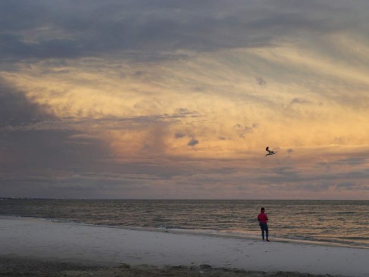 FOTOS: Huracán Sally amenaza EEUU con inundaciones mortales