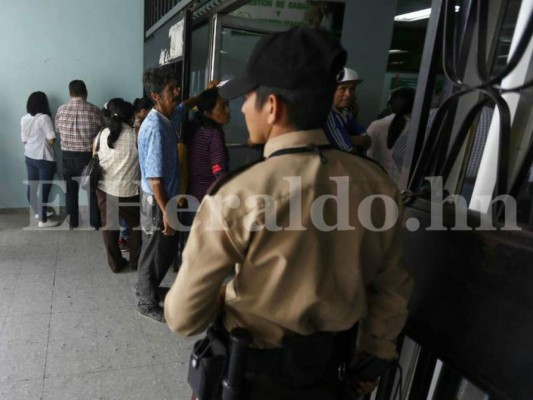 Solo hay un médico por cada 2,110 pacientes en el IHSS