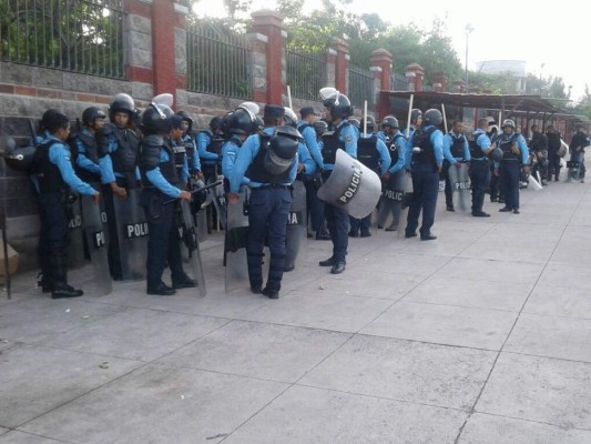 Militarizadas las inmediaciones de la Universidad Nacional Autónoma de Honduras ante huelga de hambre