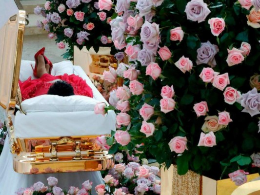 Los cuatro atuendos con los que despidieron a Aretha Franklin, la Reina del Soul