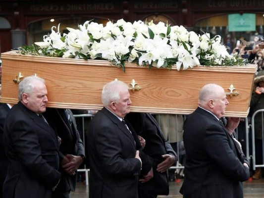 Cientos rinden homenaje a Stephen Hawking en su funeral este sábado&nbsp;&nbsp;