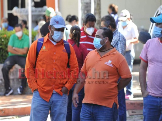 Fotos: Empleados de Hondutel se toman oficina principal para exigir pagos atrasados