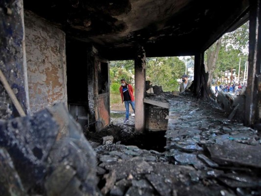 Lo que sabemos de las violentas protestas en Colombia